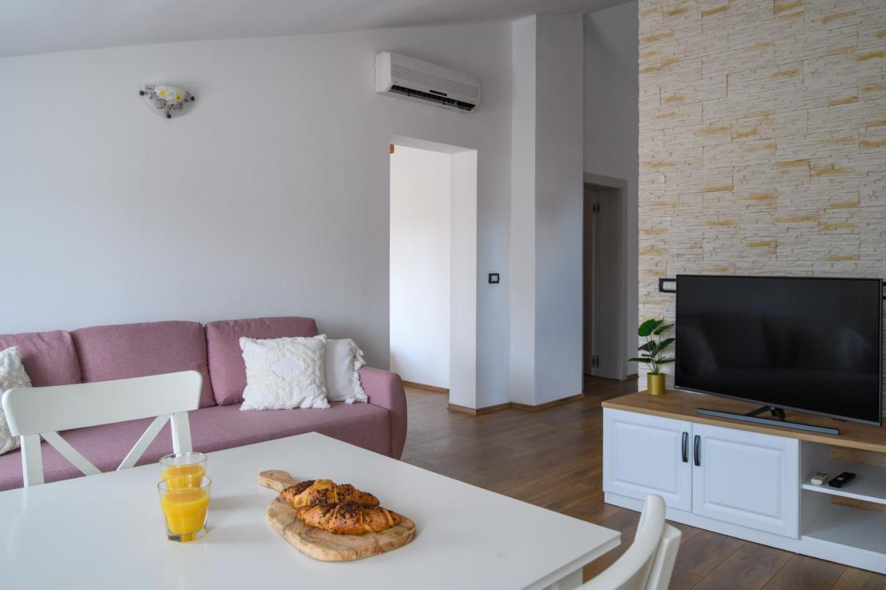 Apartments Perkovic Fazana Ngoại thất bức ảnh