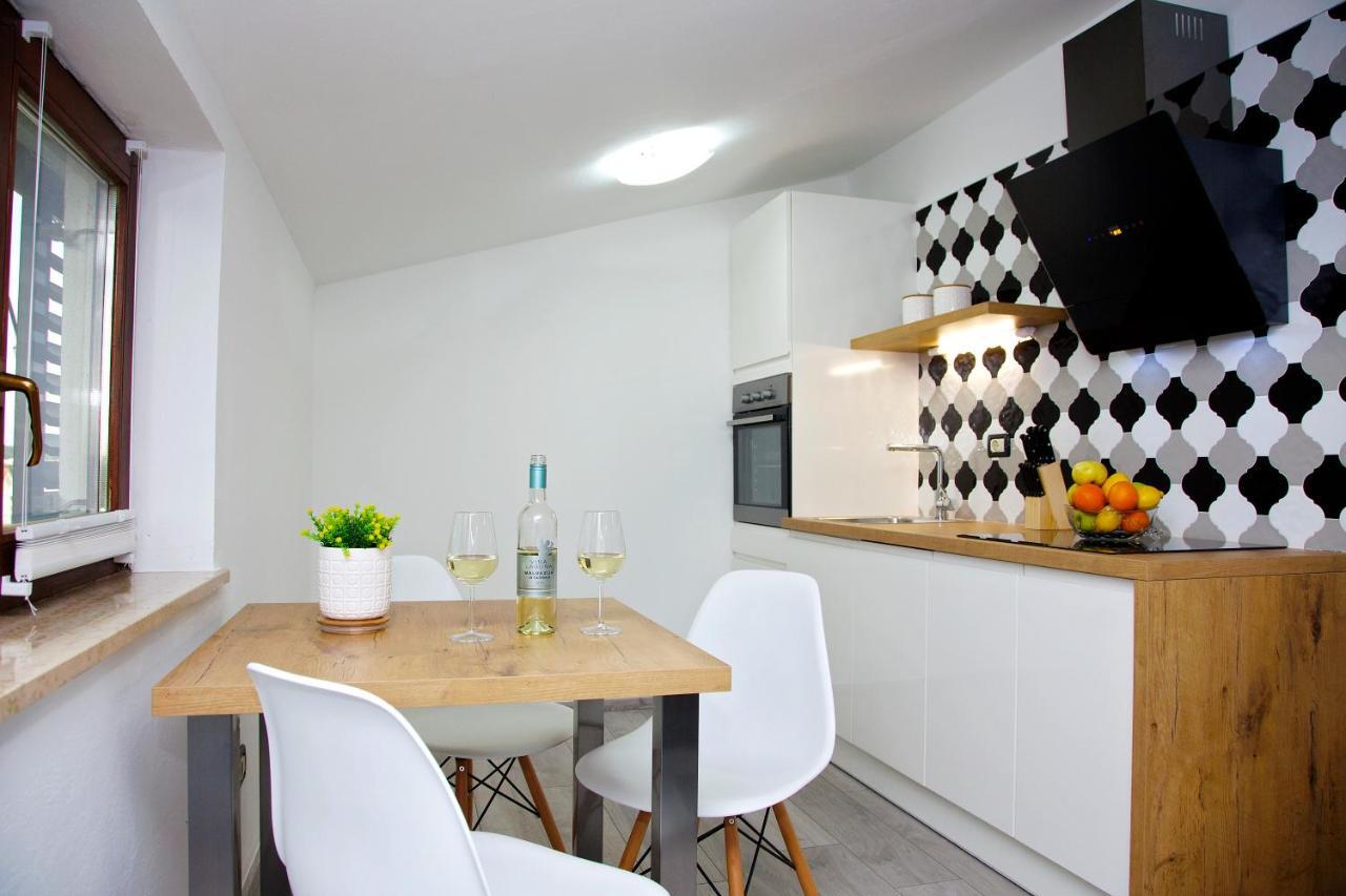 Apartments Perkovic Fazana Ngoại thất bức ảnh
